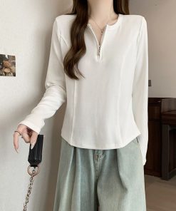 プラスサイズのレディース秋冬長袖Tシャツボトリングシャツ